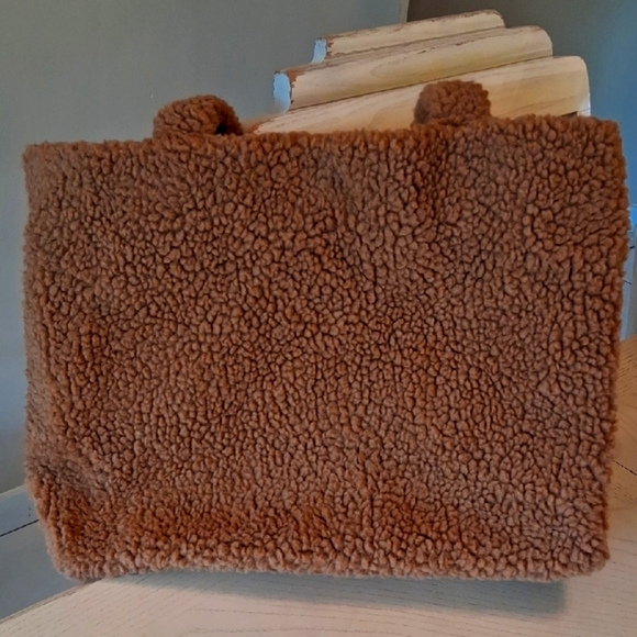 PINK Victoria's Secret Cozy Plush Tan Tote Bag with Spacious Design. NWT. - Picture 10 of 16